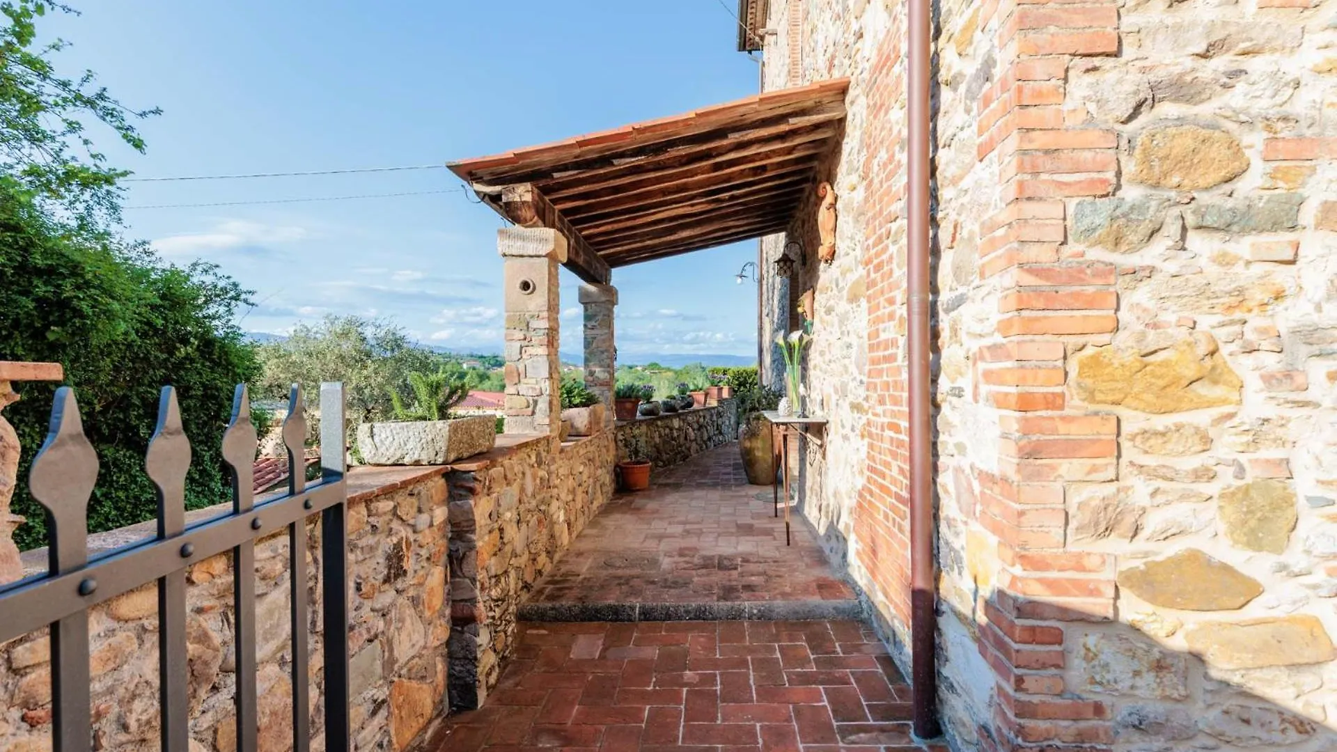 Villa Aperitivo, Romantic And Panoramic Stone Farm Capannori
